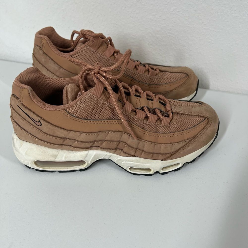 Nike Air Max 95 size 8,5